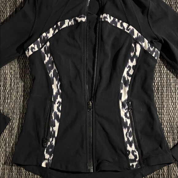 Lululemon define jacket animal print RARE - Picture 3 of 10